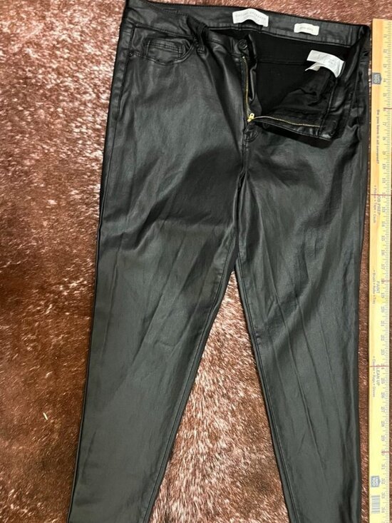 Social Standard Coated Faux Leather Ankle Skinny Pants Black 14 - Picture 8 of 10